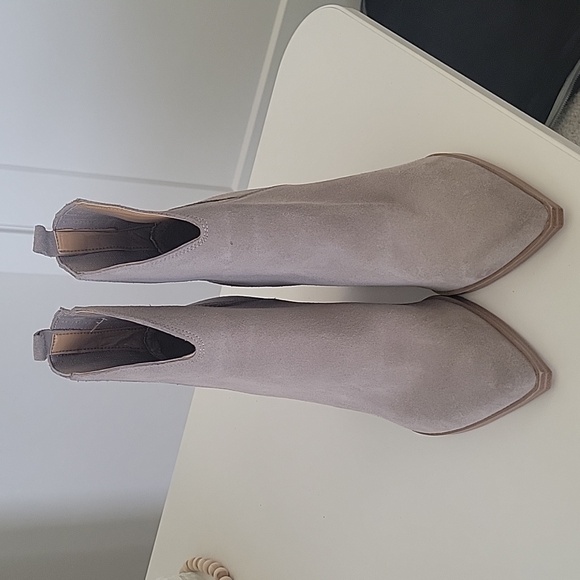 MARC FISHER LTD | OMMIE POINTED TOE BOOTIE IN LIGHT NATURAL - Picture 7 of 7